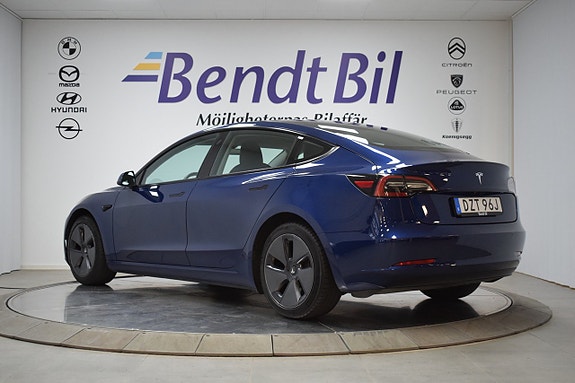 Tesla Model 3 8 of 23