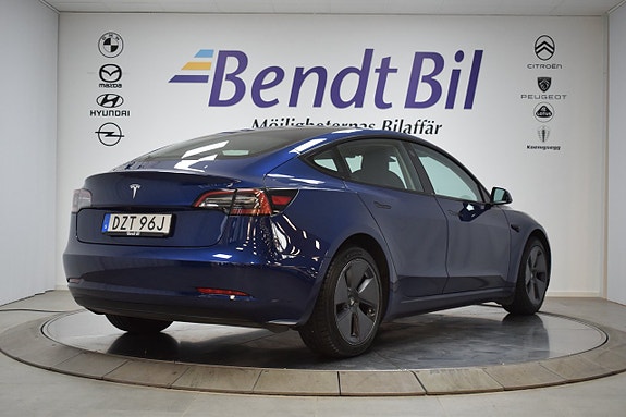 Tesla Model 3 2 of 23
