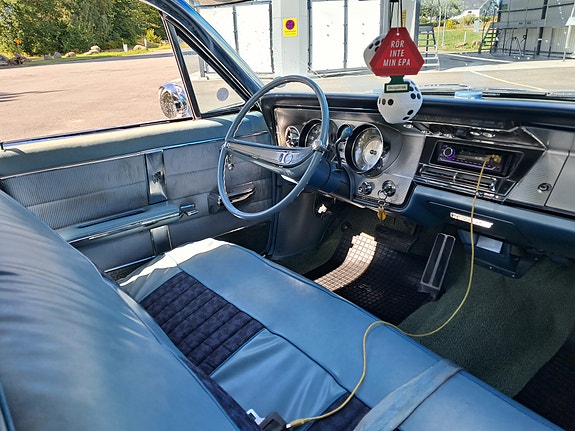 Buick Electra 225 6 of 9