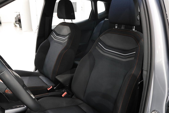 Seat Arona 14 of 25