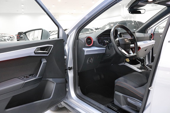 Seat Arona 10 of 25