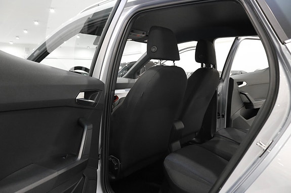Seat Arona 15 of 25