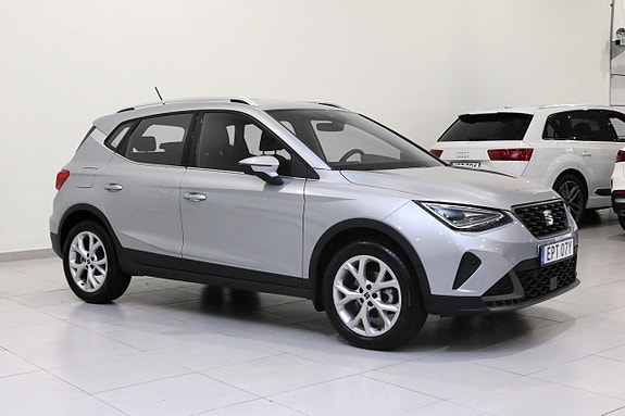 Seat Arona 2 of 25
