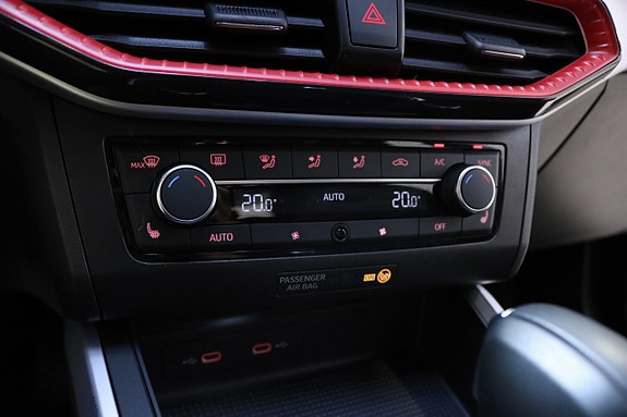 Seat Arona 19 of 25