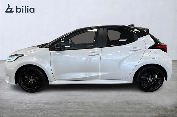 Toyota Yaris 3 of 21