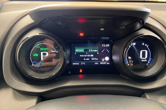 Toyota Yaris 16 of 21