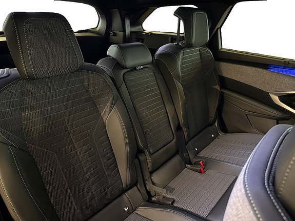Peugeot 5008 13 of 17