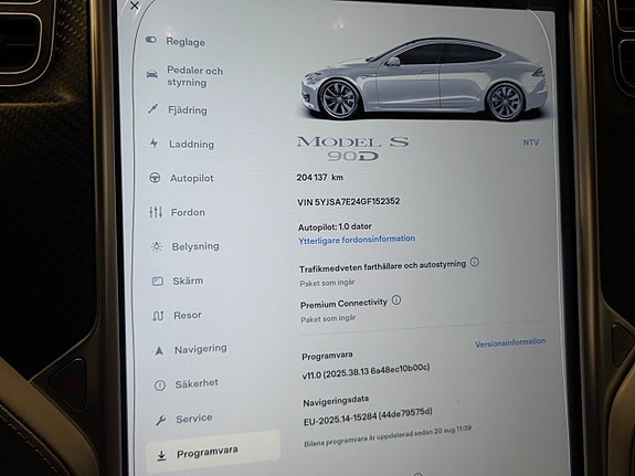 Tesla Model S 17 of 20
