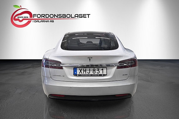 Tesla Model S 5 of 20