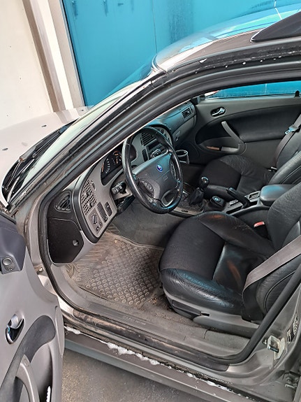 Saab 9-5 9 of 18