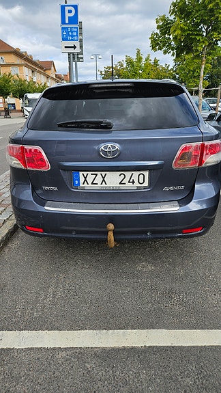 Toyota Avensis 5 of 7