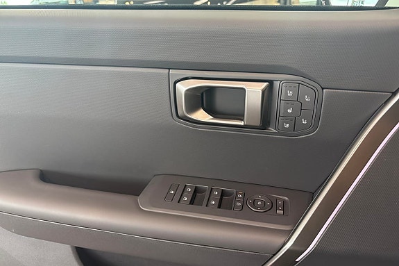 Kia Seltos 18 of 24
