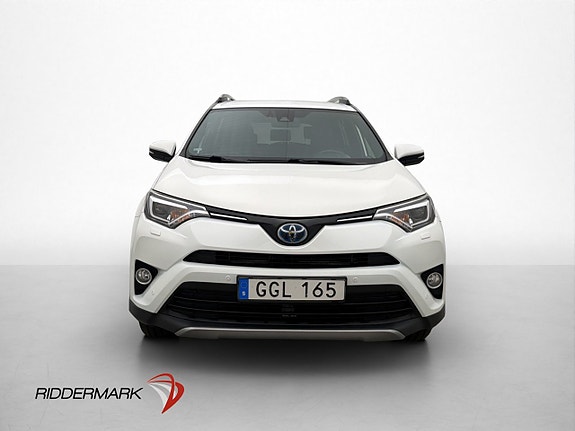Toyota RAV4 2 of 28
