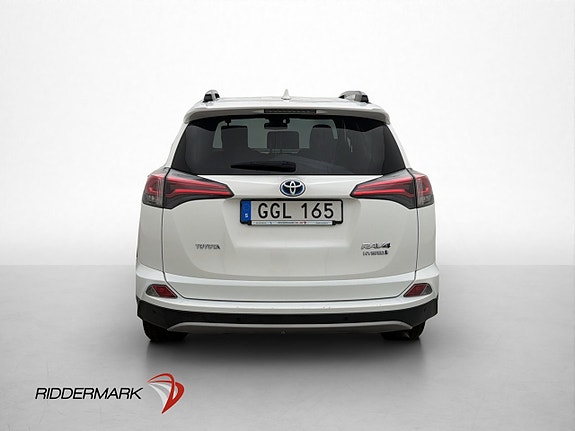 Toyota RAV4 5 of 28