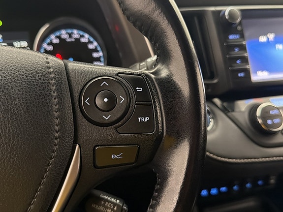 Toyota RAV4 17 of 28