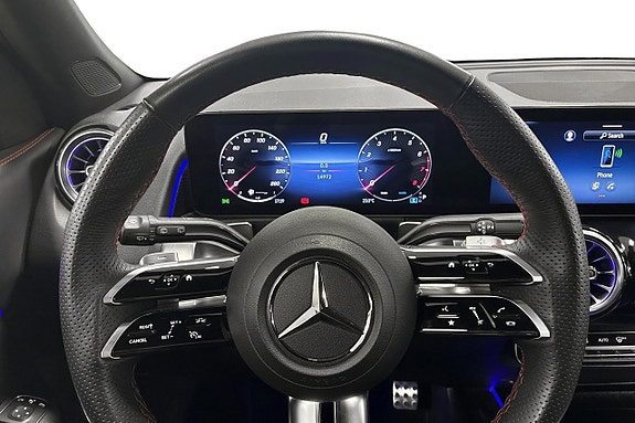 Mercedes-Benz GLB200 6 of 17