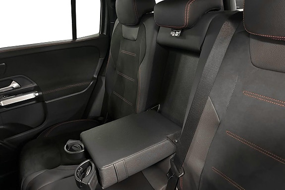 Mercedes-Benz GLB200 17 of 17