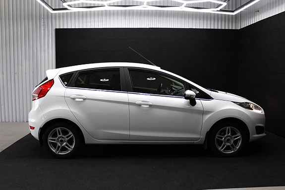 Ford Fiesta 6 of 14
