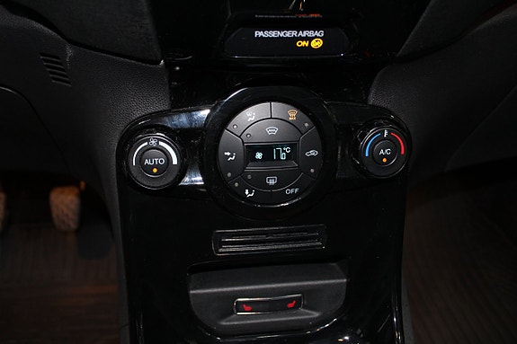 Ford Fiesta 13 of 14