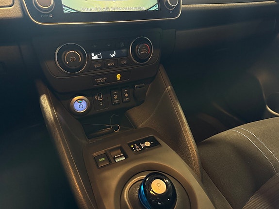 Nissan Leaf 21 of 23