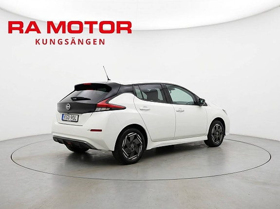 Nissan Leaf 6 of 23