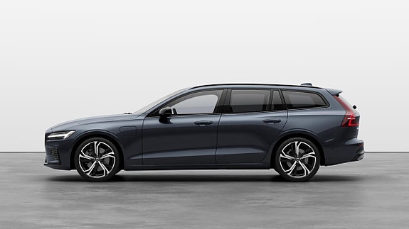 Volvo V60 2 of 10