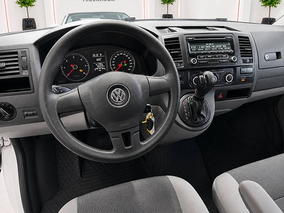 Volkswagen Transporter 6 of 22