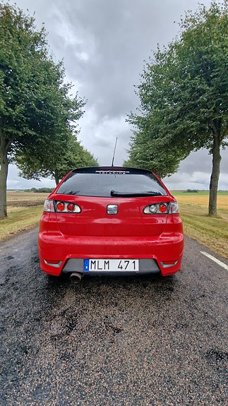 Seat Ibiza 4 of 9