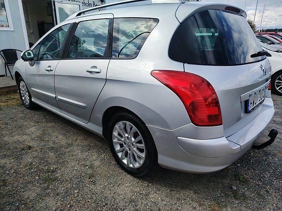 Peugeot 308 SW 6 of 14