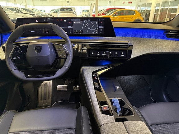 Peugeot 5008 12 of 18