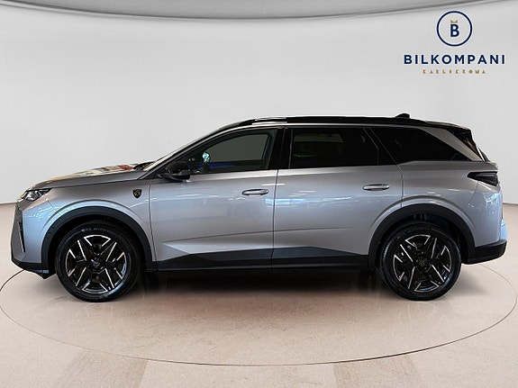 Peugeot 5008 2 of 18