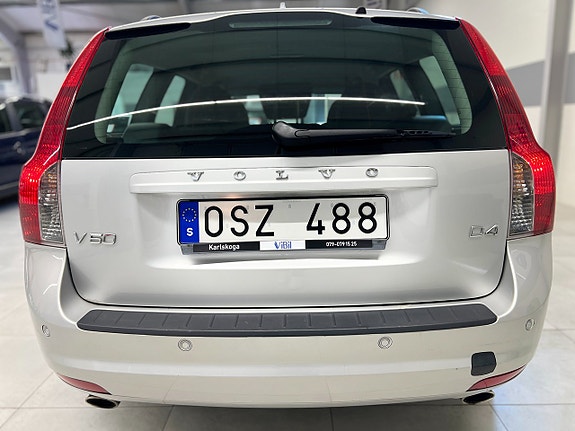 Volvo V50 5 of 21