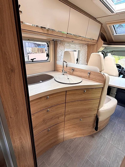 EURA MOBIL PROFILA T 720 QB OBS! 2.200MIL 2,3 130/180HK 9 of 12