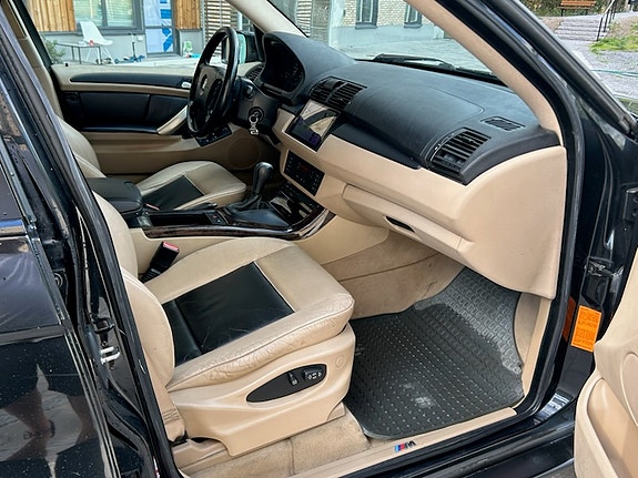 BMW X5 8 of 10