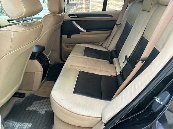 BMW X5 10 of 10