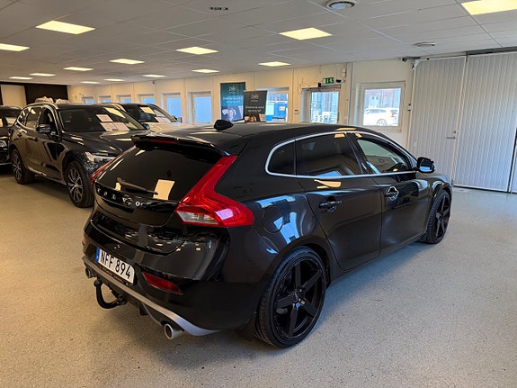 Volvo V40 10 of 28