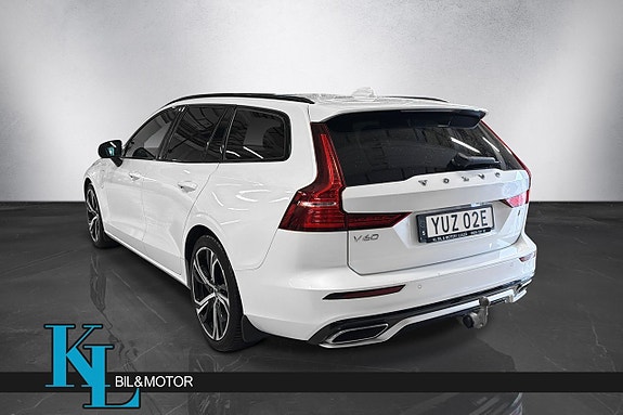 Volvo V60 4 of 16