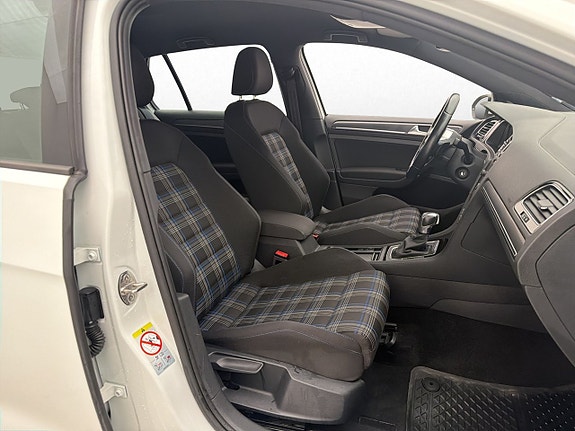 Volkswagen Golf I 14 of 30