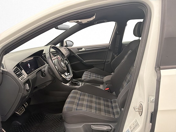 Volkswagen Golf I 11 of 30