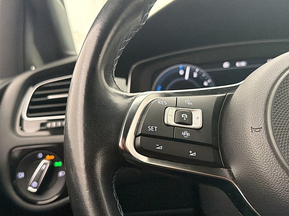 Volkswagen Golf I 18 of 30