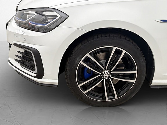 Volkswagen Golf I 27 of 30