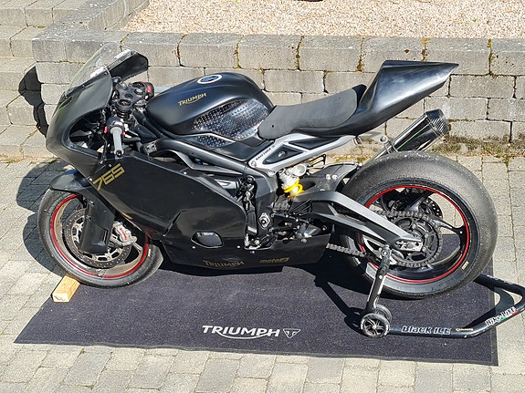 Triumph 765 RS Moto2 Replika 2 of 9