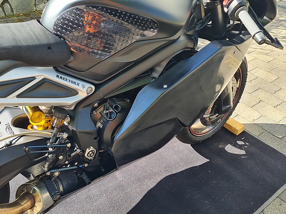 Triumph 765 RS Moto2 Replika 6 of 9