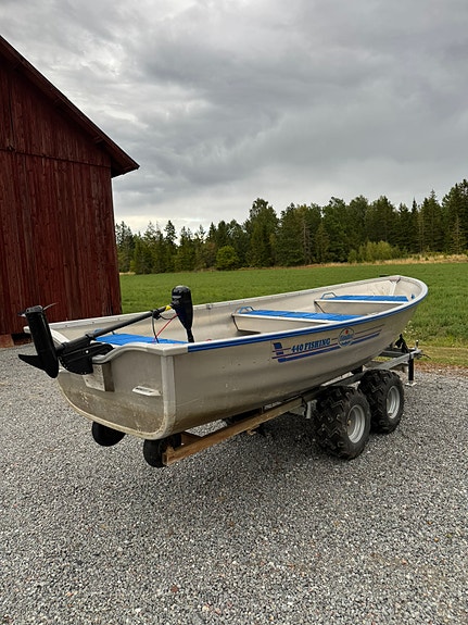 Linder 440 Fishing med två motorer 3 of 6