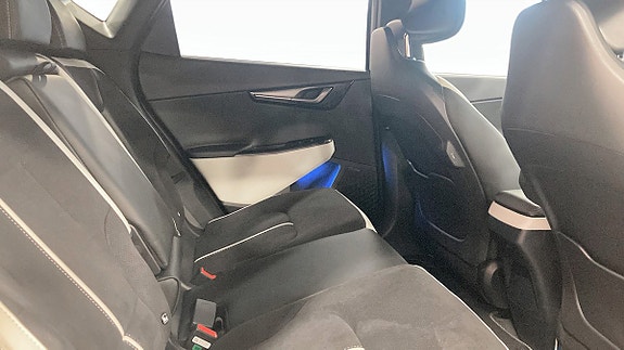 Kia EV6 5 of 19
