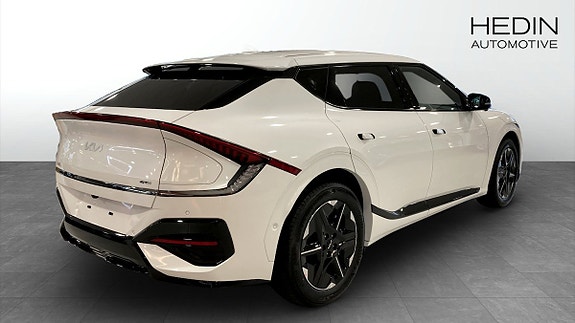Kia EV6 2 of 19