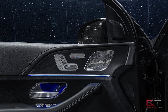 Mercedes-Benz GLE53 10 of 21