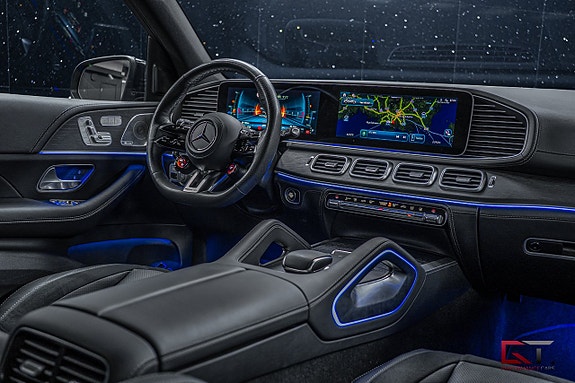 Mercedes-Benz GLE53 18 of 21