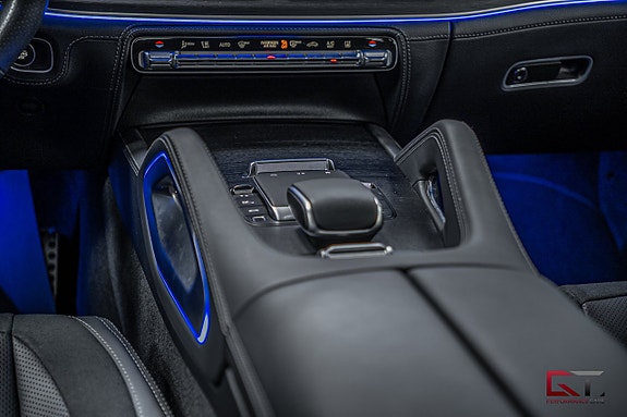 Mercedes-Benz GLE53 17 of 21