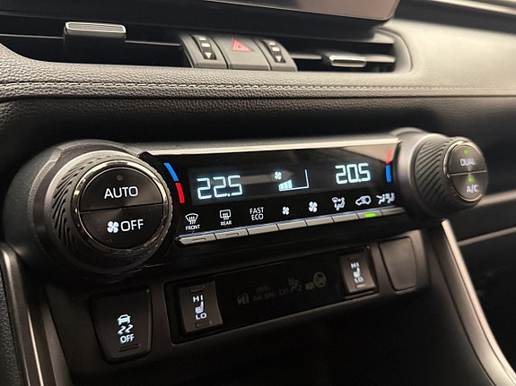 Toyota RAV4 22 of 29